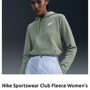 Nike Sportswear Club Fleece Women's Pullover Hoodie, XS